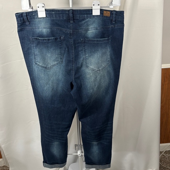 Almost Famous jeans style rbsxpa385-jd Distressed Blue Sz 18Jeans - Picture 8 of 8